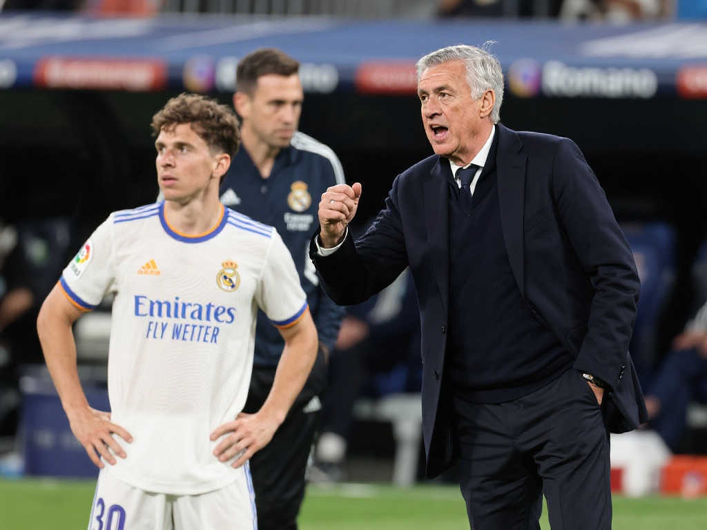 台在等待着 台在等待着